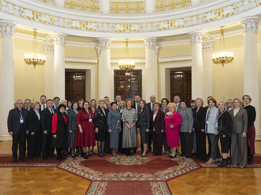 Министр финансов Забайкалья приняла участие в Петербургском налоговом форуме